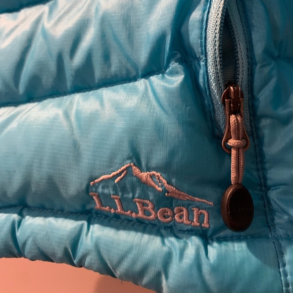 L.L BEAN ULTRALIGHT 850 DOWN JACKET AQUA BLUE DOWNTEK PACKABLE WOMENS SIZE XS - Picture 4 of 6